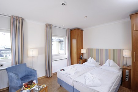 VCH Hotel Baseler Hof Zimmer